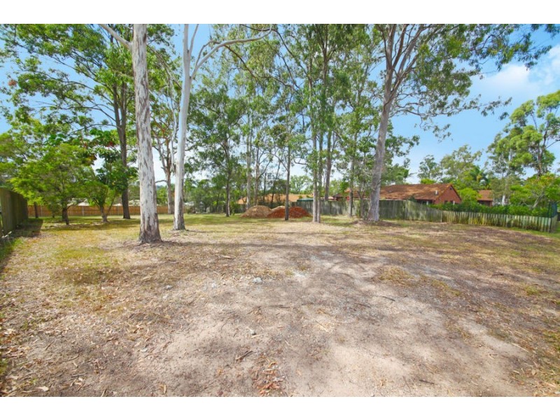 25 Eastwood Drive, Mansfield QLD 4122