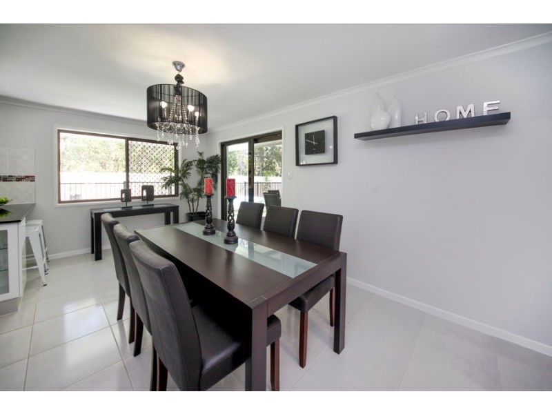 49 Kenora Street, Mansfield QLD 4122