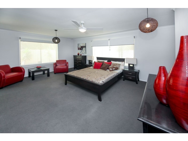 49 Kenora Street, Mansfield QLD 4122