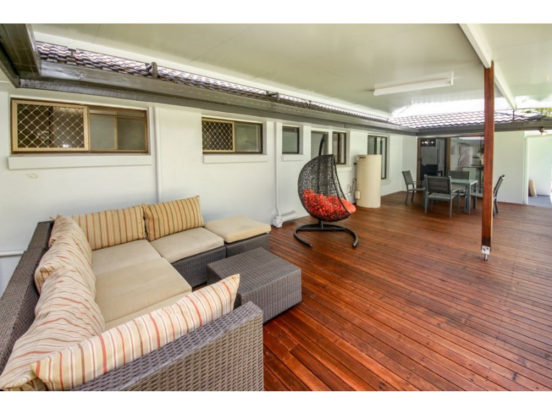 49 Kenora Street, Mansfield QLD 4122