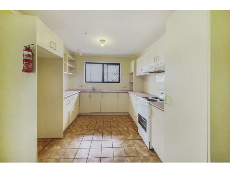 6 Avenell Street, Wishart QLD 4122