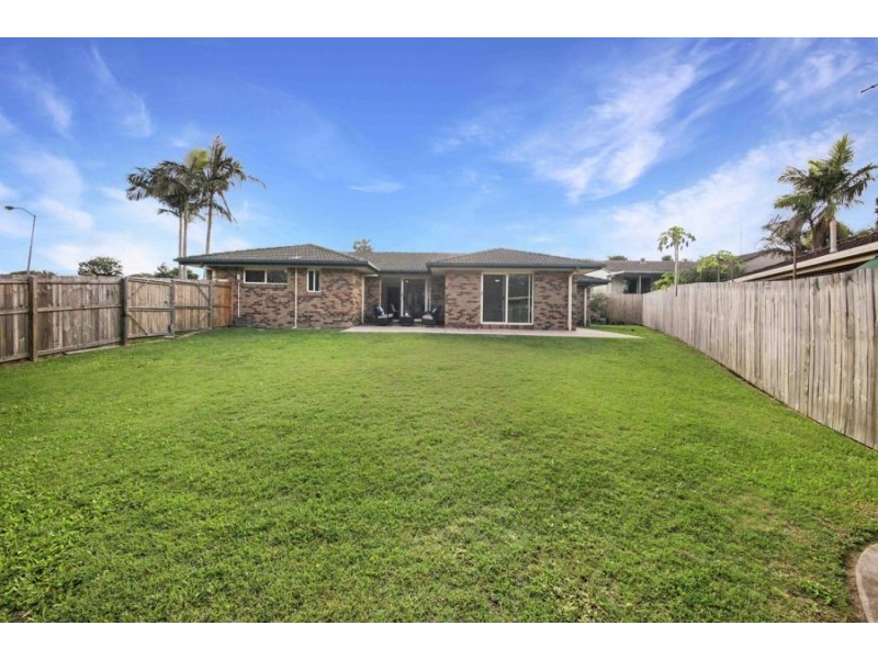 130 Greenwood Street, Wishart QLD 4122