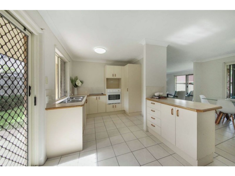 130 Greenwood Street, Wishart QLD 4122