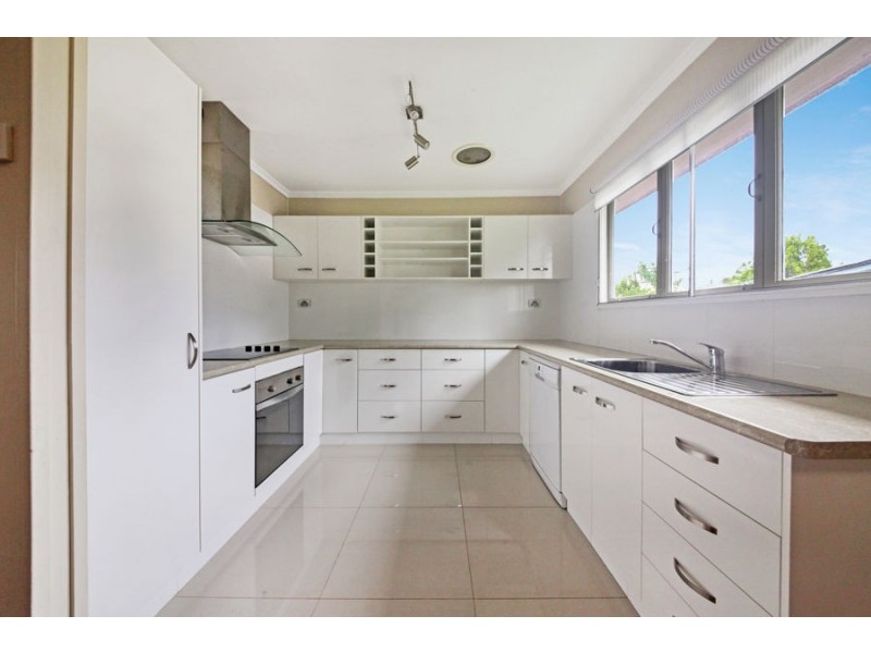 28 Luprena Street, Mansfield QLD 4122