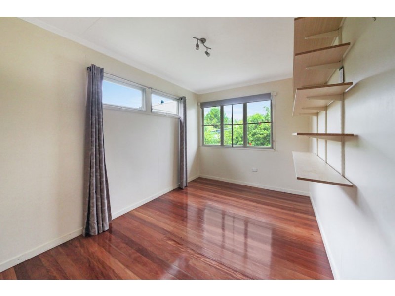 28 Luprena Street, Mansfield QLD 4122