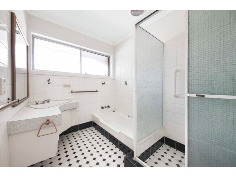 2 Coolmunda Street, Mansfield QLD 4122