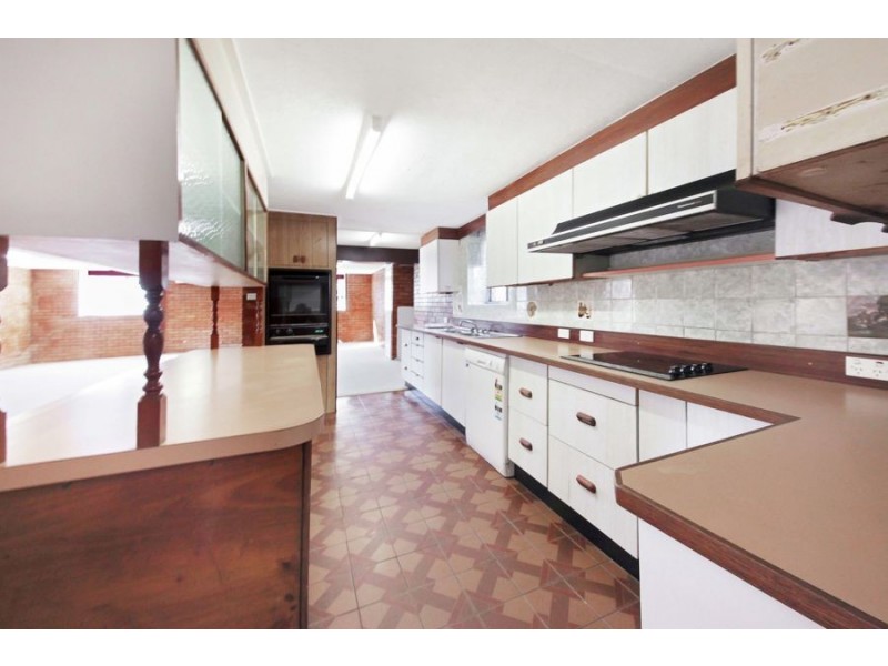 2 Coolmunda Street, Mansfield QLD 4122