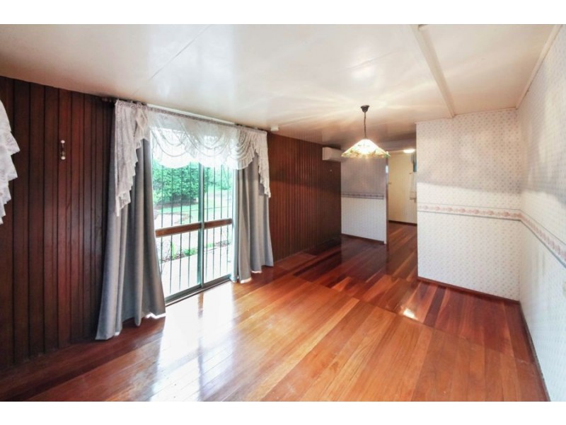 27 Hillgrove Street, Upper Mount Gravatt QLD 4122