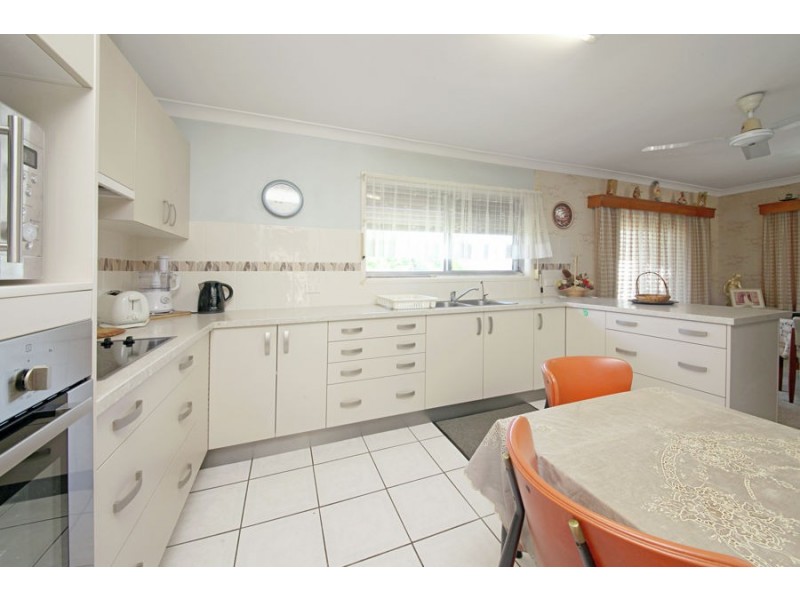 23 Tandanya Street, Mansfield QLD 4122