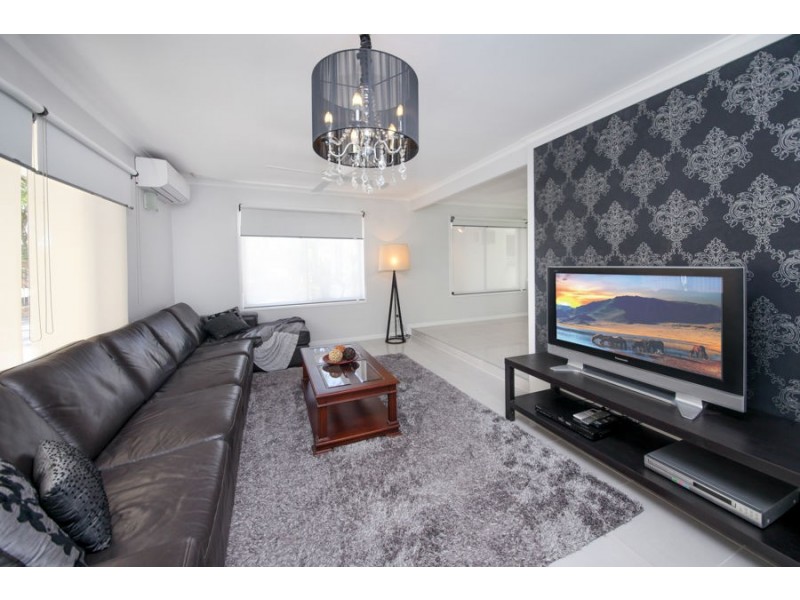 49 Kenora Street, Mansfield QLD 4122