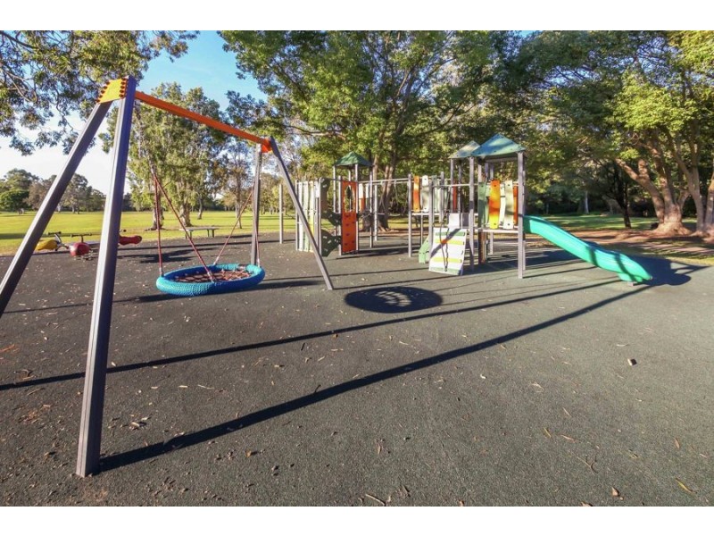 44 Glen Nevis Street, Mansfield QLD 4122