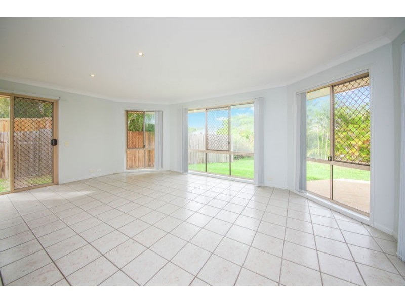 17 Wattle Close, Mackenzie QLD 4156