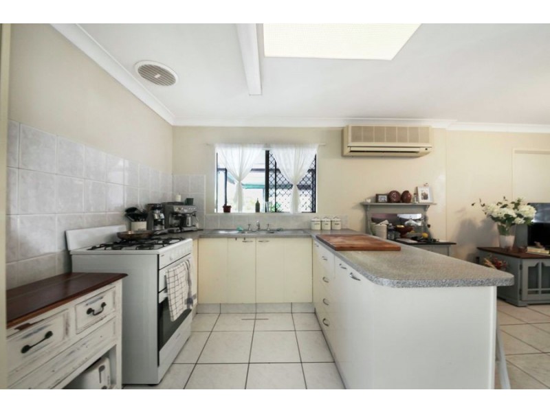 237 Wecker Road, Mansfield QLD 4122