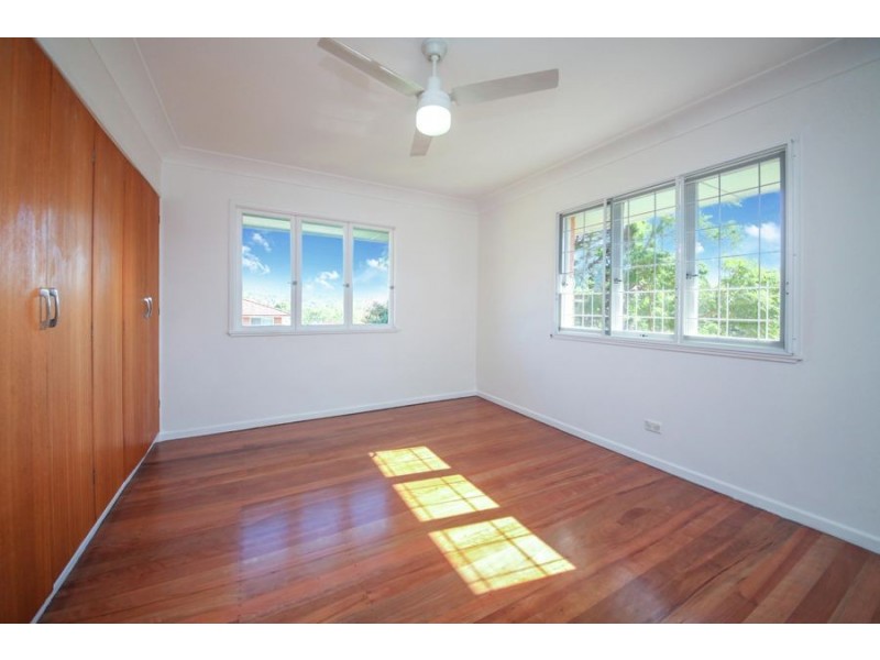 6 Colwyn Street, Wishart QLD 4122