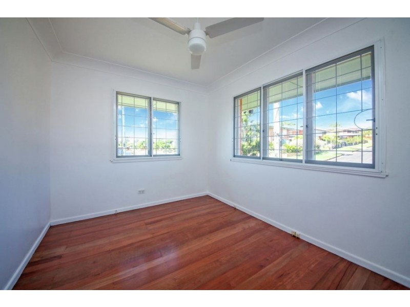 6 Colwyn Street, Wishart QLD 4122