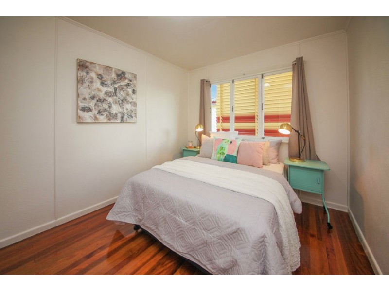 1 Glasford Street, Wishart QLD 4122