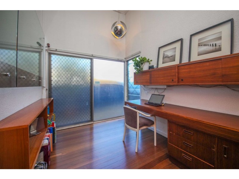 12 Koumala Street, Mansfield QLD 4122