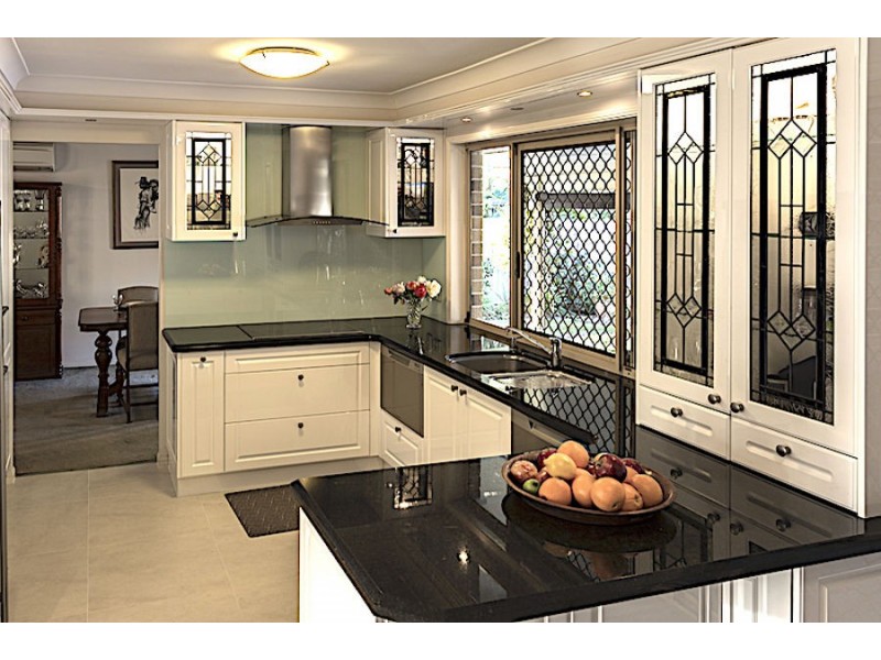 9 Kensington Place, Wishart QLD 4122