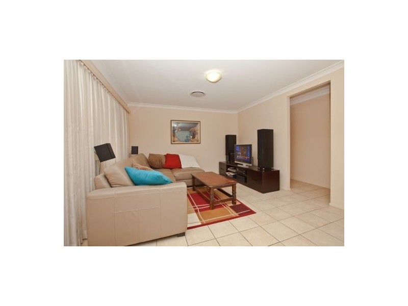 121 Bordeaux Street, Eight Mile Plains QLD 4113