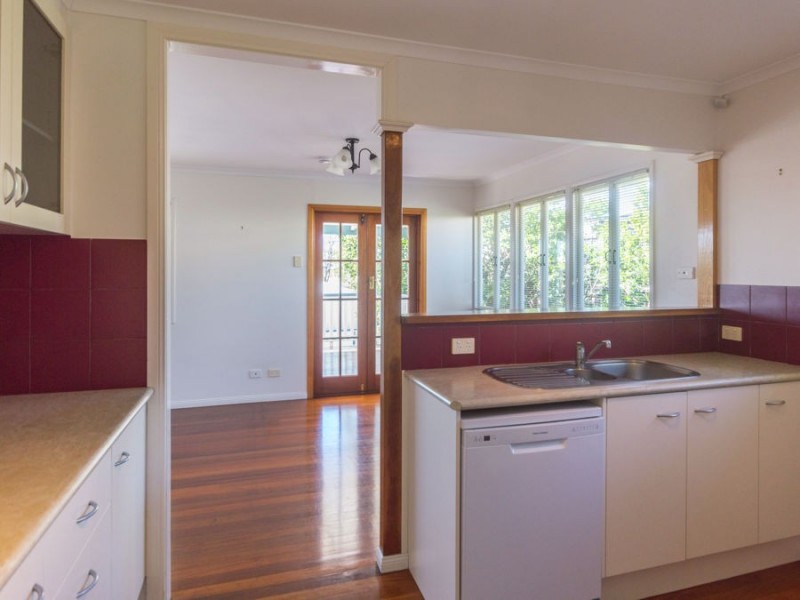 51 Bonneville Street, Holland Park West QLD 4121