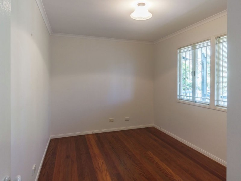 51 Bonneville Street, Holland Park West QLD 4121