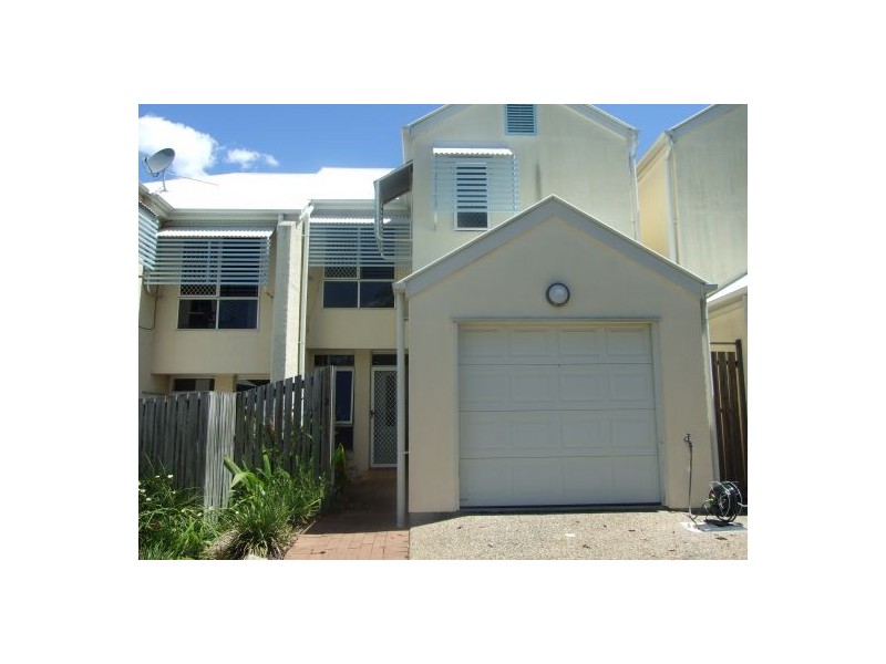 2/8 Mahina Place, Wishart QLD 4122