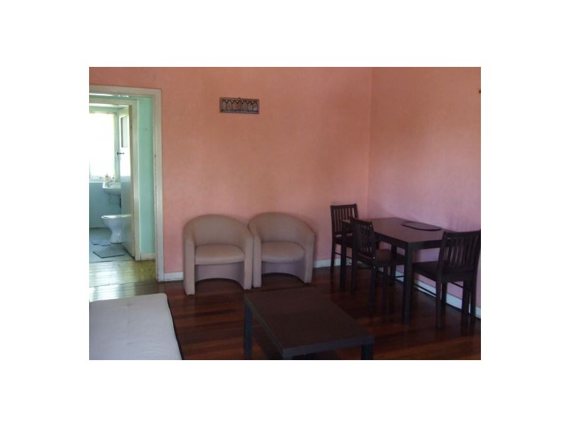 1583 Logan Road, Mount Gravatt QLD 4122