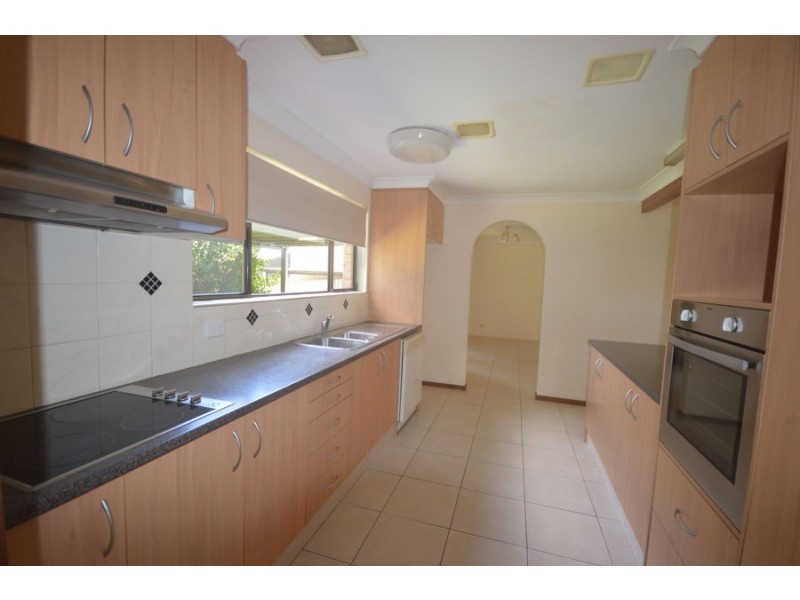 10 Calanda Street, Wishart QLD 4122