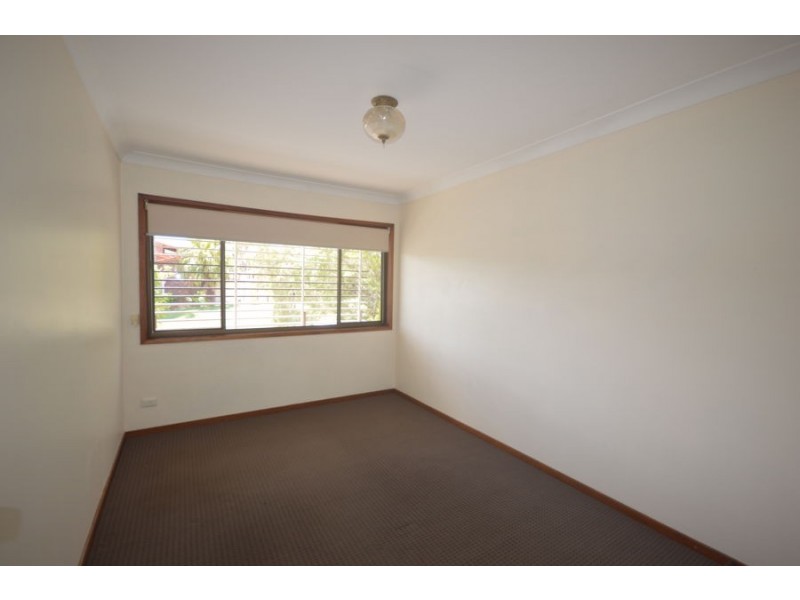 10 Calanda Street, Wishart QLD 4122