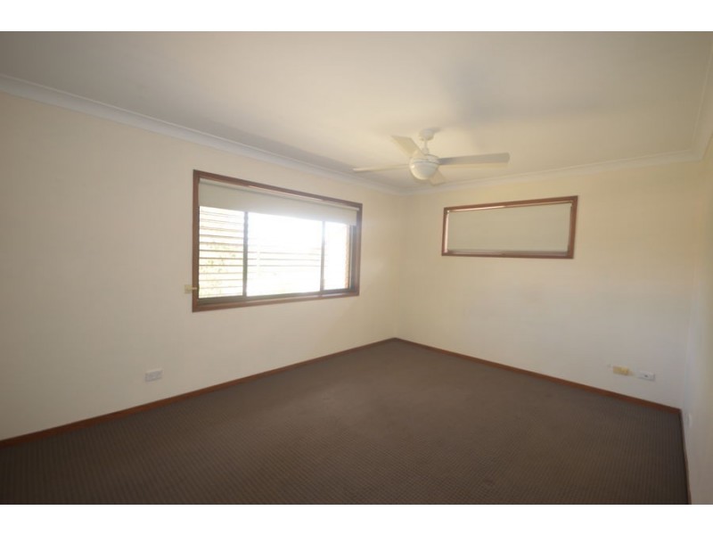 10 Calanda Street, Wishart QLD 4122