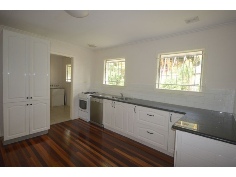 12 Biplex Street, Mansfield QLD 4122