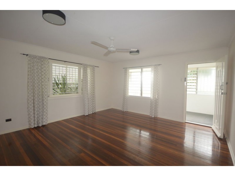 12 Biplex Street, Mansfield QLD 4122