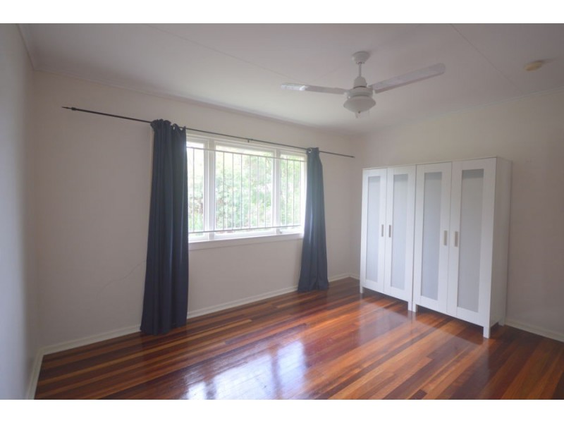 12 Biplex Street, Mansfield QLD 4122