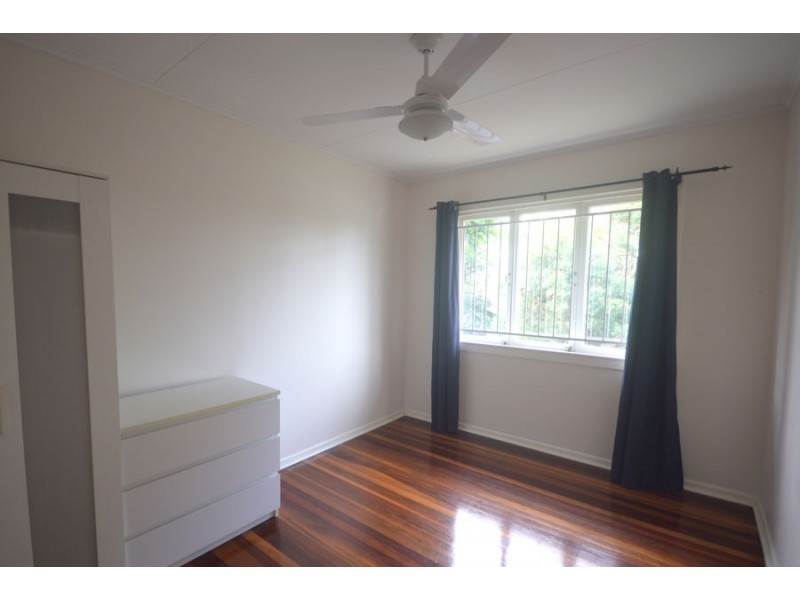 12 Biplex Street, Mansfield QLD 4122