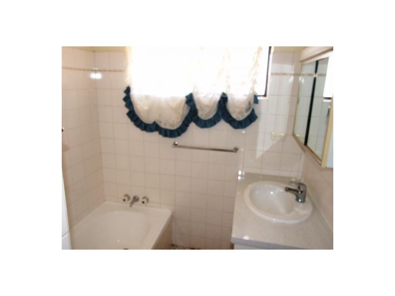 77 Nujooloo Road, Slacks Creek QLD 4127