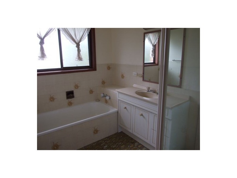 3 Winthrop Street, Wishart QLD 4122