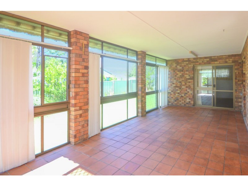 6 Carbora Street, Mansfield QLD 4122