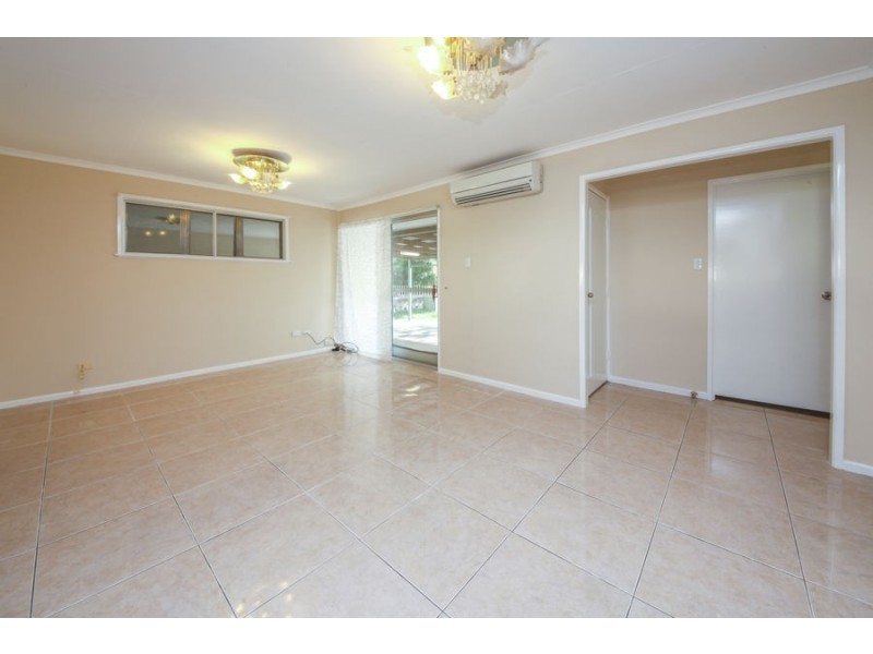 33 Salandra Street, Mansfield QLD 4122