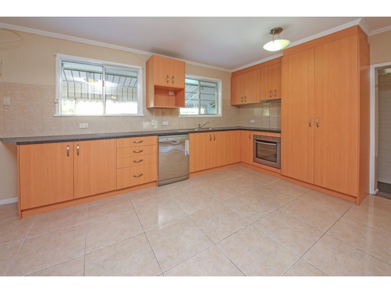33 Salandra Street, Mansfield QLD 4122