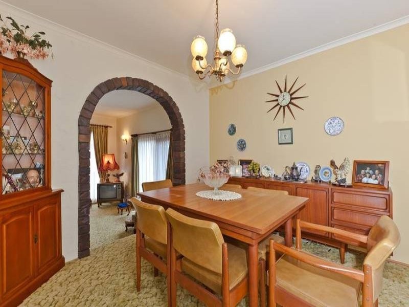 11 Calanda Street, Wishart QLD 4122