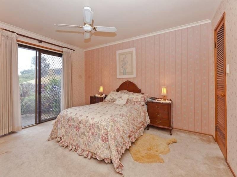 11 Calanda Street, Wishart QLD 4122