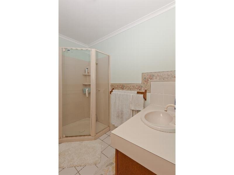 11 Calanda Street, Wishart QLD 4122