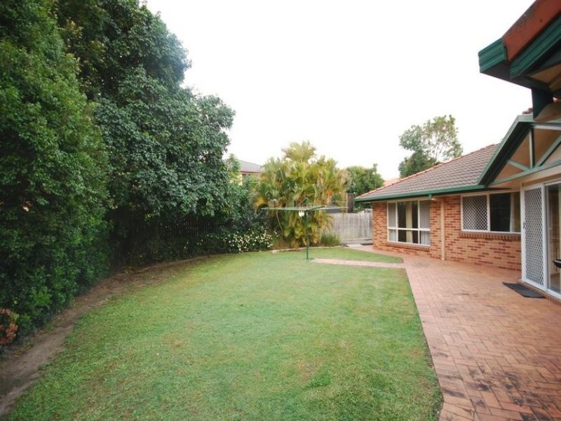 2 Rembrandt Way, Mackenzie QLD 4156