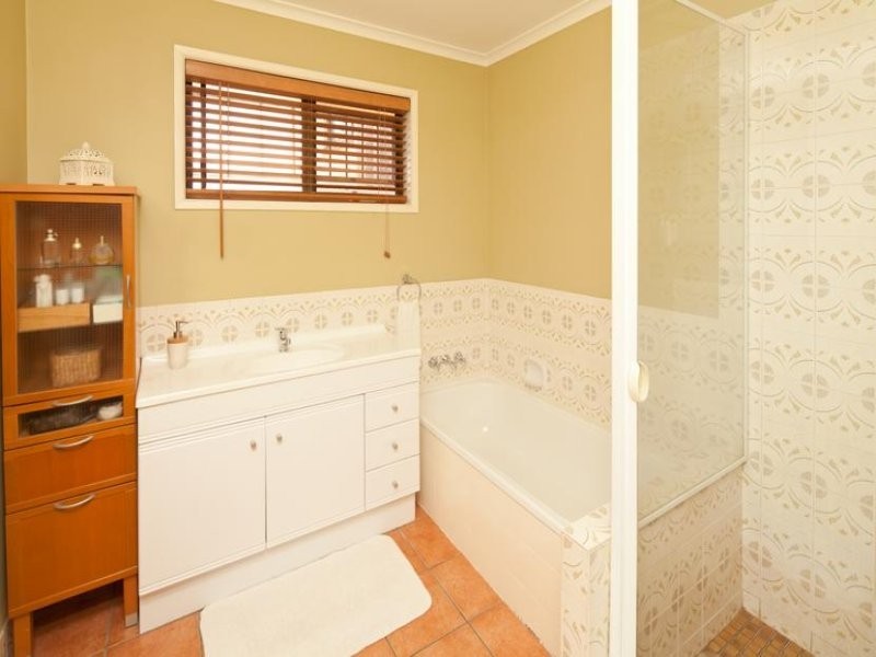 37 Barcelona Street, Wishart QLD 4122