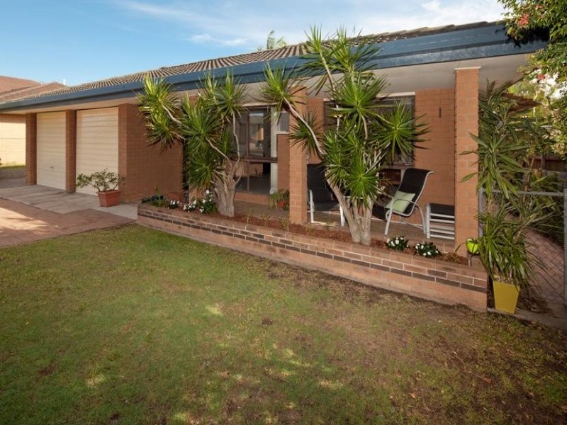 37 Barcelona Street, Wishart QLD 4122