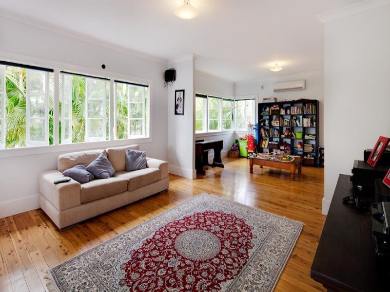 101 Dunbar Street, Mount Gravatt East QLD 4122