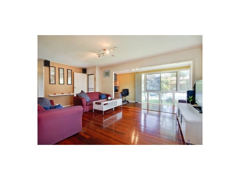 5 Effra St, Wishart QLD 4122