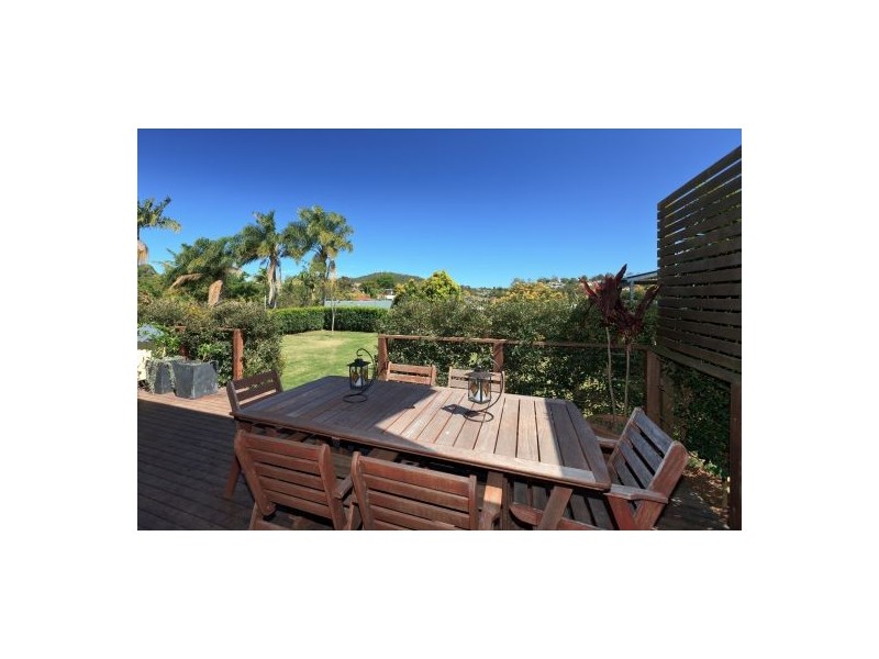 19 Hillcroft St, Mount Gravatt East QLD 4122