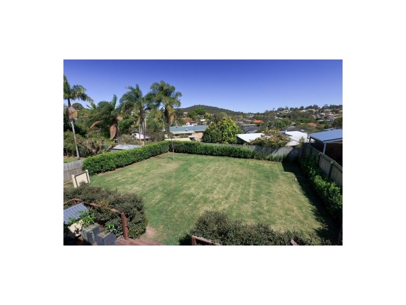 19 Hillcroft St, Mount Gravatt East QLD 4122