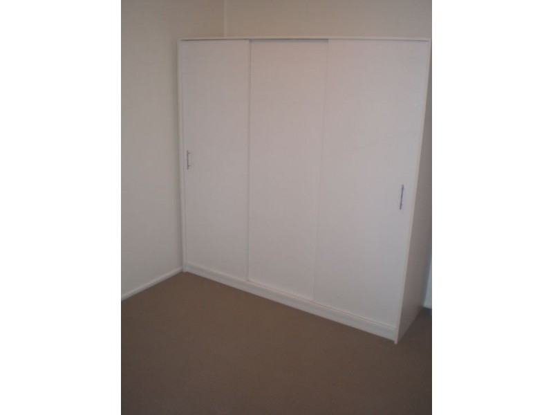 2/9 Grout Street, Macgregor QLD 4109